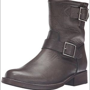 FRYE Women’s Vicky Engineer Boot